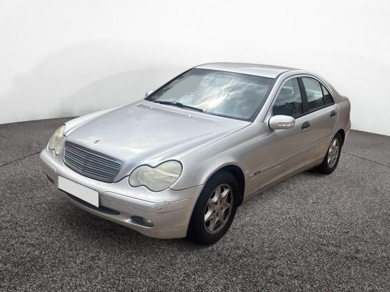 2004 Mercedes C200 Komp Classic se a 1796cc Super Petrol Automatic 5 Speed Saloon