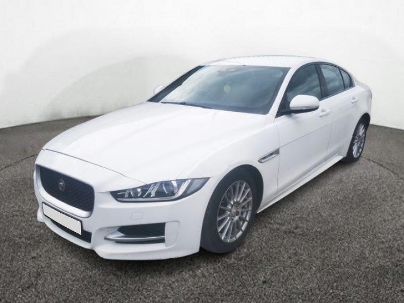 2016 Jaguar Xe R-sport d 1999cc Turbo Diesel Manual 6 Speed Saloon