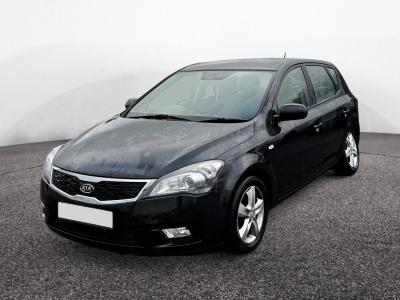 Image of 2010 kia Ceed 2 Auto 1591cc Petrol Automatic 4 Speed Hatchback