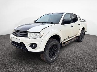 Image of 2014 Mitsubishi L200 TROJAN DCB DI-D 4X4 2477cc Turbo Diesel Manual 5 Speed Pick Up