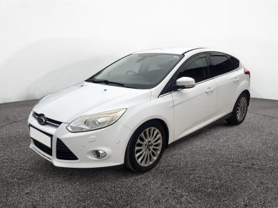 Image of 2011 Ford Focus Titanium x 1997cc Turbo Diesel Automatic 6 Speed Hatchback