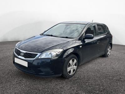 Image of 2012 kia Ceed 1 1396cc Petrol Manual 5 Speed Hatchback