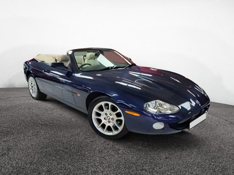 2002 Jaguar XKR AUTO 3996cc Super Petrol Automatic 5 Speed Coupe