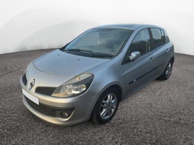 Image of 2008 Renault Clio Dynamique vvt a 1598cc Petrol Automatic 4 Speed Hatchback