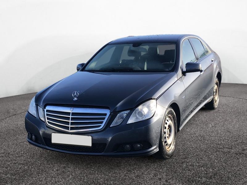 2010 Mercedes-benz E220 Blueef-cy se cdi a 2143cc Turbo Diesel Automatic 5 Speed Saloon