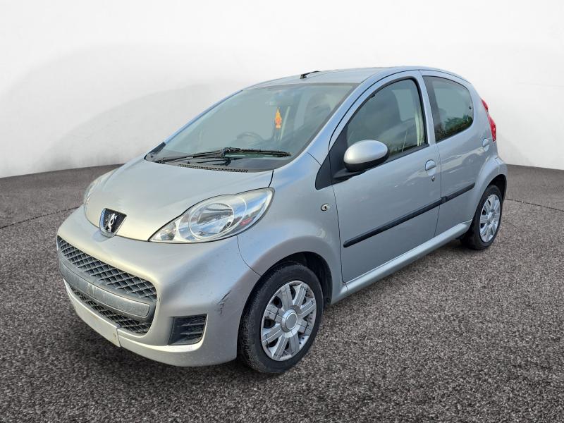 2009 Peugeot 107 Urban s-a 998cc Petrol Semi Automatic 5 Speed Hatchback
