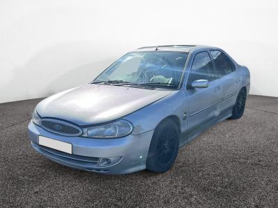 Image of 2001 Ford Mondeo Ghia x Auto 2544cc Petrol Automatic 4 Speed Hatchback