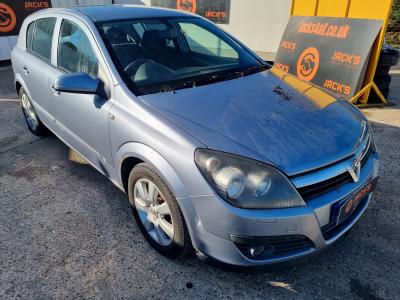 Image of 2005 Vauxhall Astra Breeze 16v Twinport 1598cc Petrol Manual 5 Speed 5 Hatchback