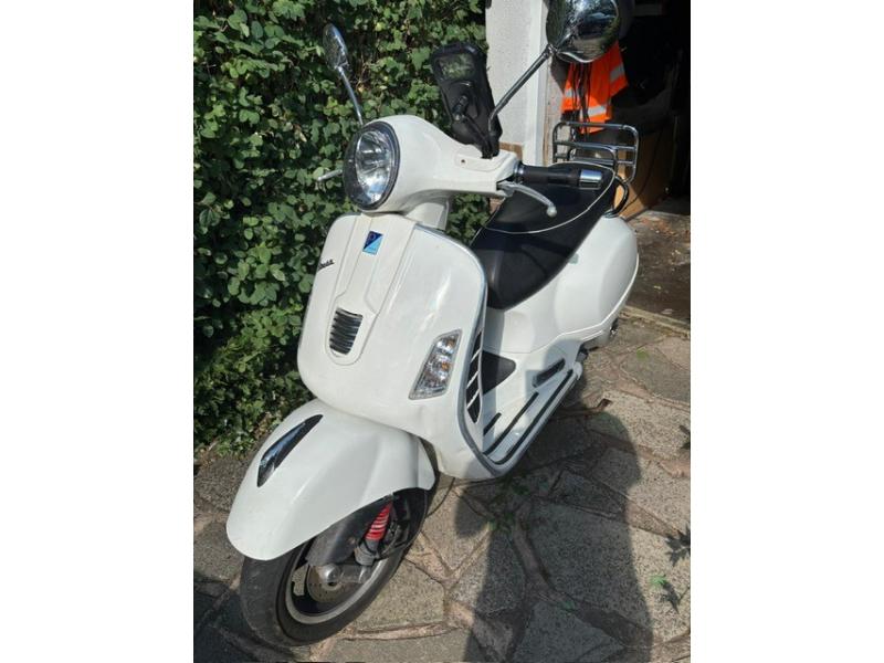 2014 Piaggio Vespa Gts/gtv 300 Ie Super/via Montenapoleone 300cc Petrol Scooter