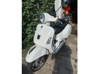 Image of 2014 Piaggio Vespa Gts/gtv 300 Ie Super/via Montenapoleone 300cc Petrol Scooter