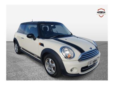 Image of 2011 MINI HATCH COOPER D 1598cc TURBO DIESEL MANUAL 3 DOOR HATCHBACK