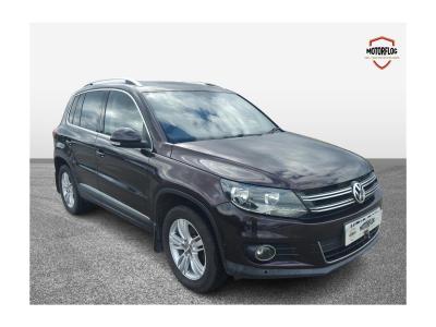 Image of 2013 VOLKSWAGEN TIGUAN SE TDI BLUEMOTION TECHNOLOGY 4 1968cc TURBO DIESEL MANUAL 5 DOOR ESTATE