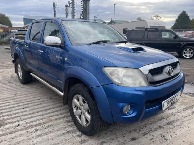 Image of 2011 Toyota Hi-lux Invincible 4x4 D-4d Dcb 2982cc Turbo Diesel Manual 5 Speed 5 Pick Up