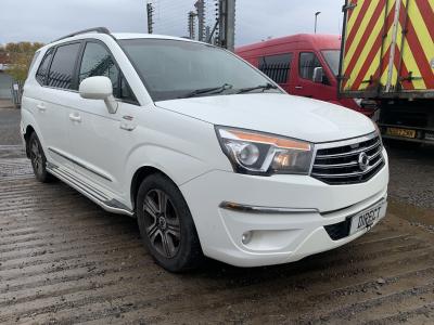 Image of 2015 Ssangyong Rodius Automatic Turismo Ex 1998cc Turbo Diesel 5 Speed 5 Mpv
