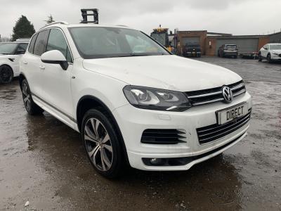 Image of 2013 Volkswagen Touareg V6 R-line Tdi Bluemotion Technology 2967cc Turbo Diesel Automatic 8 Speed 8 Estate