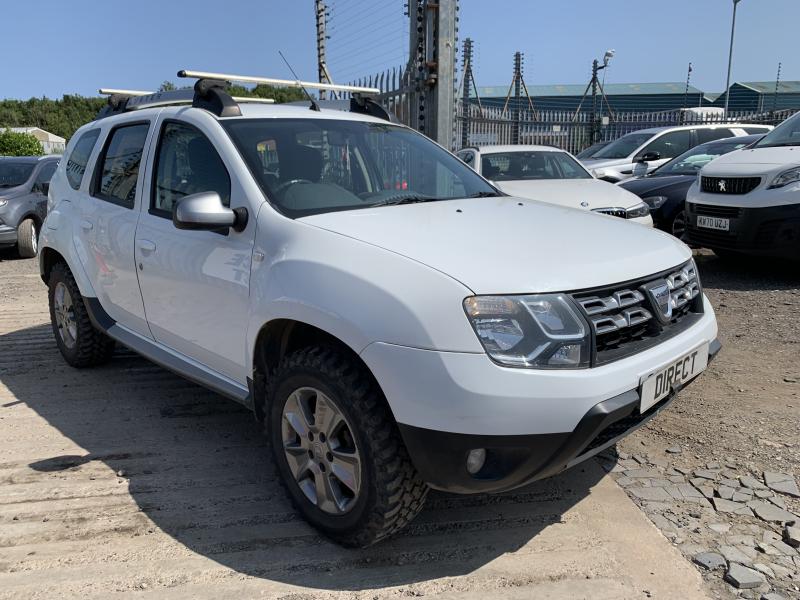 2016 Dacia Duster Laureate Dci 4x4 Model 1461cc Turbo Diesel Manual 6 Speed 6 Hatchback