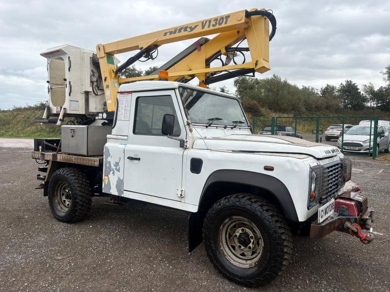 2013 Land Rover Defender 110 Td C/c 2198cc Turbo Diesel Manual 6 Speed With Cherry Picker