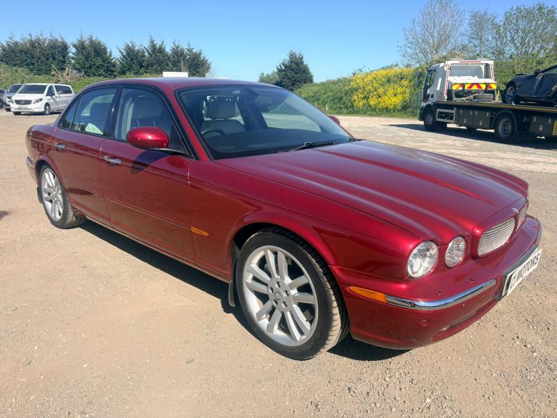 2003 Jaguar Xj V8 R 4196cc Super Petrol Automatic 6 Speed 6 Saloon