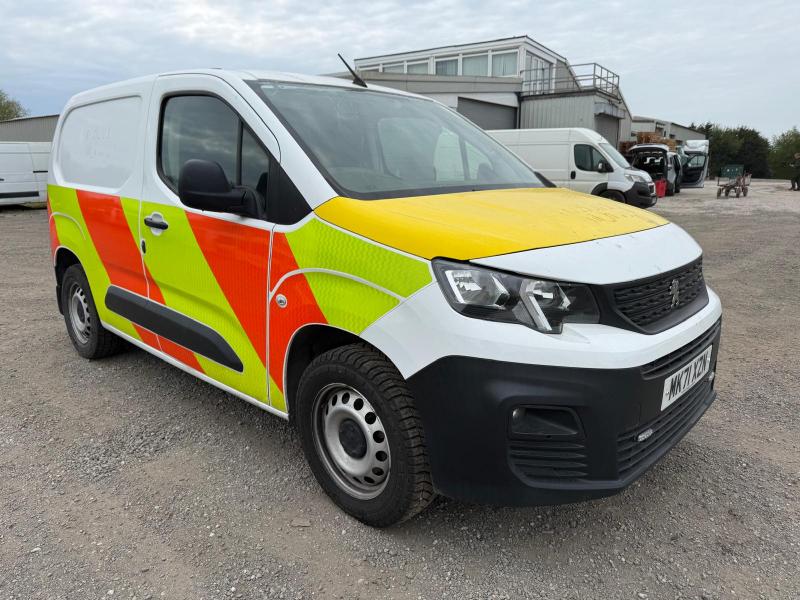 2021 Peugeot Partner Bluehdi Grip Premium L1 1499cc Turbo Diesel Manual 5 Speed 5 Panel Van