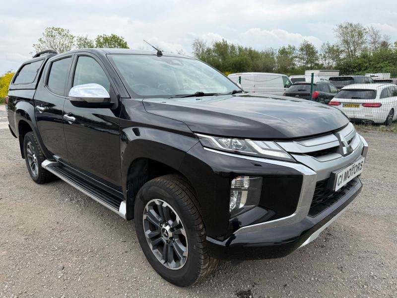 2019 Mitsubishi L200 Di-d Barbarian Dcb 2268cc Turbo Diesel Automatic 6 Speed 6 Pick Up