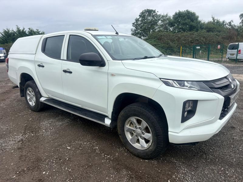 2020 Mitsubishi L200 Di-d 4life Dcb 2268cc Turbo Diesel Manual 6 Speed 6 Pick Up