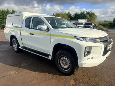 Image of 2020 Mitsubishi L200 Di-d 4life Club Cab 2268cc Turbo Diesel Manual 6 Speed 6 Pick Up