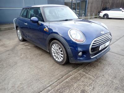 Image of 2014 Mini Hatch Cooper 1499cc Turbo Petrol Manual 6 Speed 6 Hatchback
