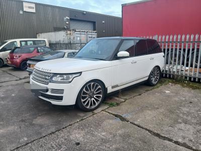 Image of 2015 Land Rover Range Rover Vogue Tdv6 Vogue Se 2993cc Turbo Diesel Automatic 8 Speed 8 Estate