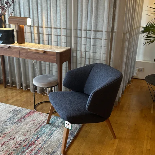 Back Me Up Lounge – Montis