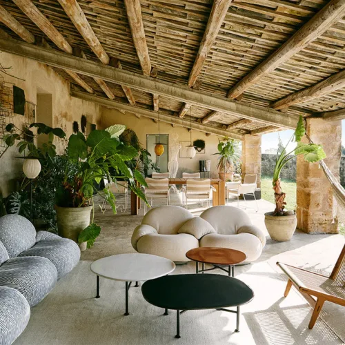 Summer Sanctuaries: The Best in Luxury Outdoor Furniture