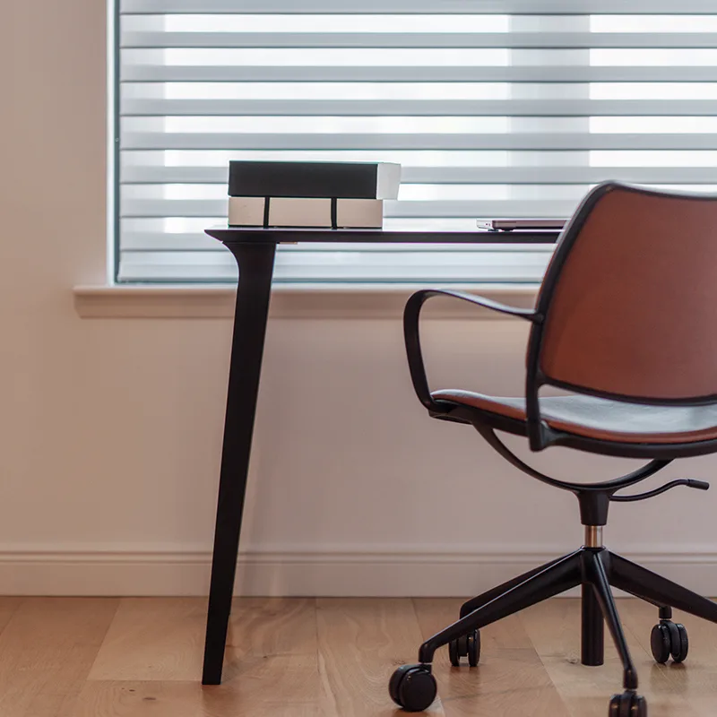 Stua gas chair and lau table