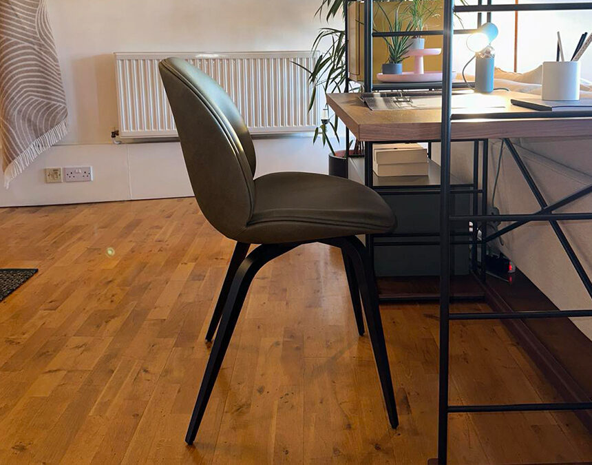 Beetle dining chair gubi