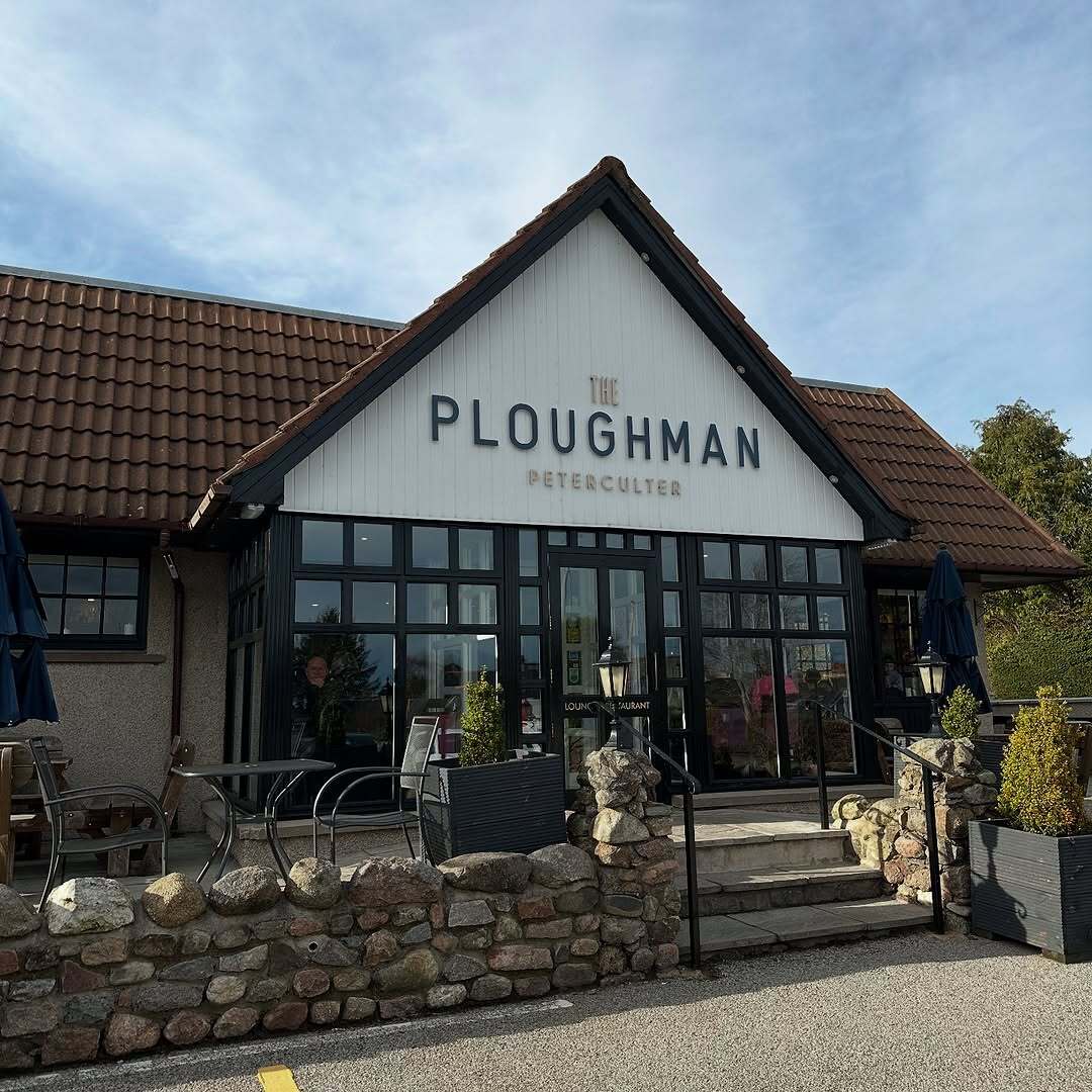 Do you know where to find us? 📍

We can be reached from the new bypass at the Braemar turn off in just a few minutes. Ample parking is available on site making life just that little bit easier! 🚗