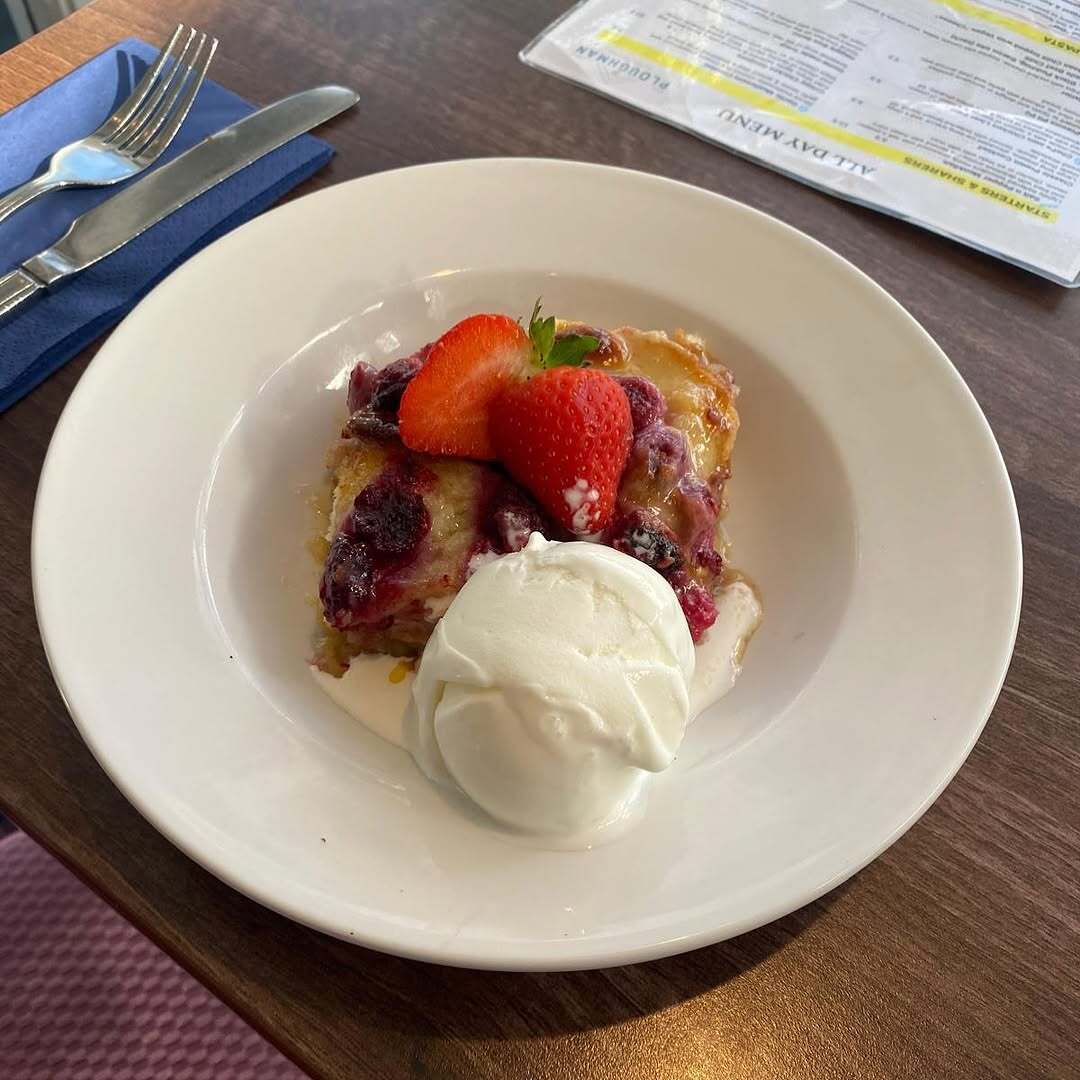 Dessert is always a good idea. Indulge in the sweetness and let your day be a little bit more delightful! 🍰