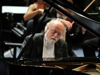 24 04 21 Celebrity Concert