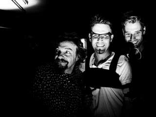 Jonathan Crossley Inhale