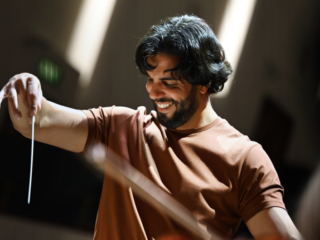 Domingo Hindoyan Photo by John Millar