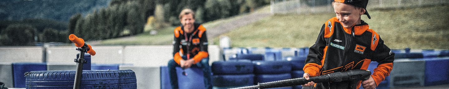 26 04 23 1547 Triple D Motosport ktm Casual Children 01