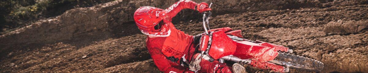 59795 Motocross 4 strokes 2024 Action