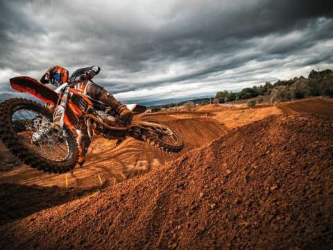 378712 KTM MY22 450 SX F AESTHETIC BIKE US Cat B CAT B