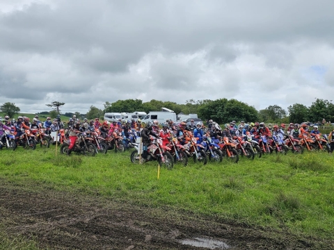 R3 gilgarran start line