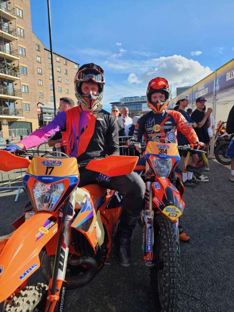 Burts crayston dan peace tyneride pits 2025