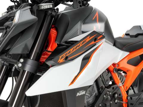 MY26 KTM 990 Duke R Studio Detail