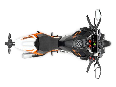 26 KTM 990 Duke R Studio Overhead