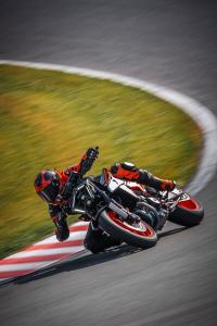 KTM 990 DUKE R ACTION