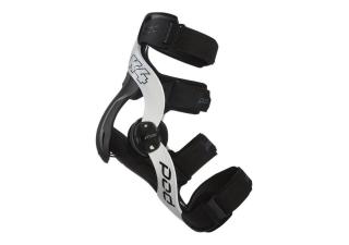 27 09 2022 1645 Madison K4 v Knee Brace Pair WH 02
