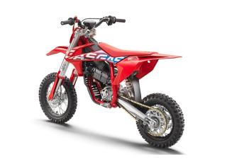 30 03 2023 1318 GG MC E 5 03