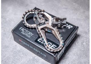 26 09 2022 1428 ktm raptor footpegs RME023 01