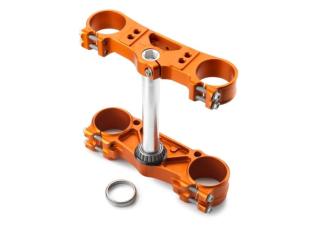 18 11 2021 0945 KTM TRIPLE CLAMP 01