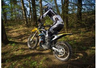 14 07 2023 1507 sur ron Storm Bee cov img 06